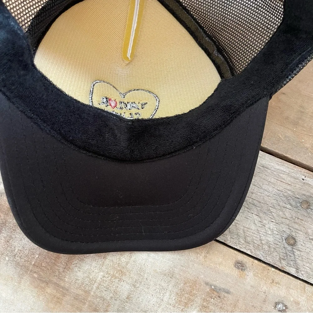 Taylor Swift Trucker Hat - Picture 7 of 11